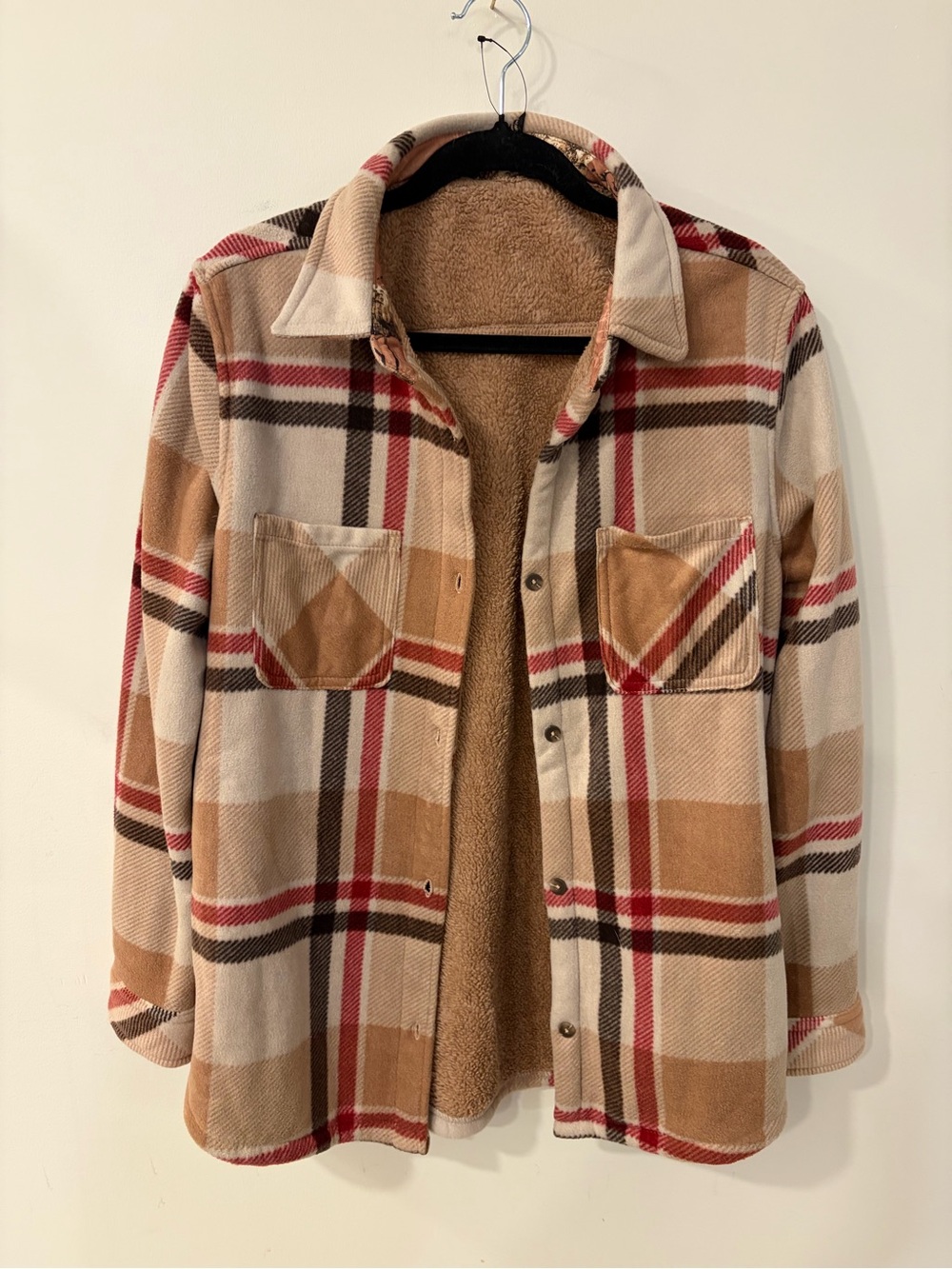 Women’s Realtree Plaid Sherpa-Lined Shirt Jacket - Tan, Cream, Red
